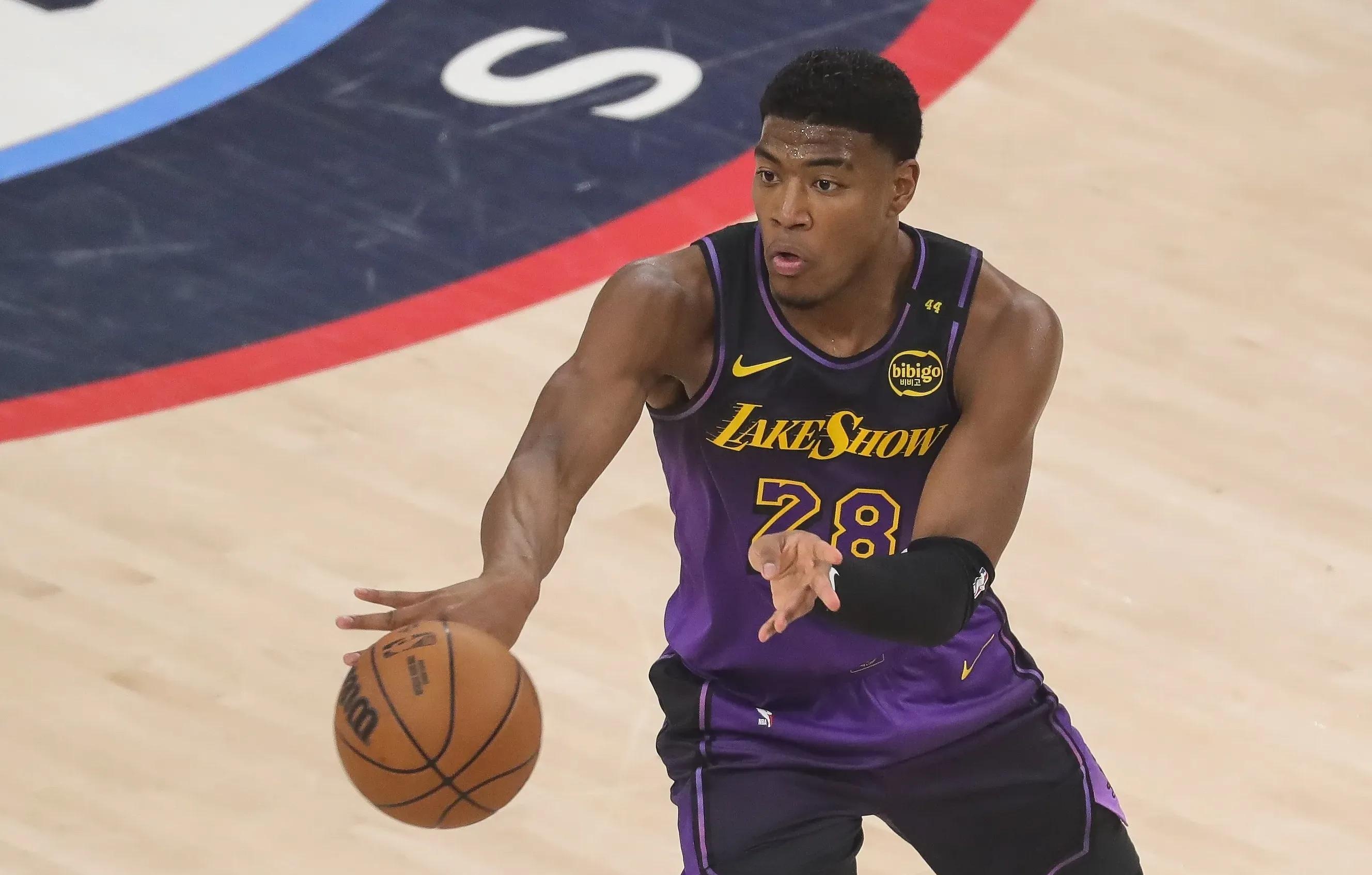 九游欢乐APP：湖人队新赛季：文森特能否成为稳定的外线火力点？