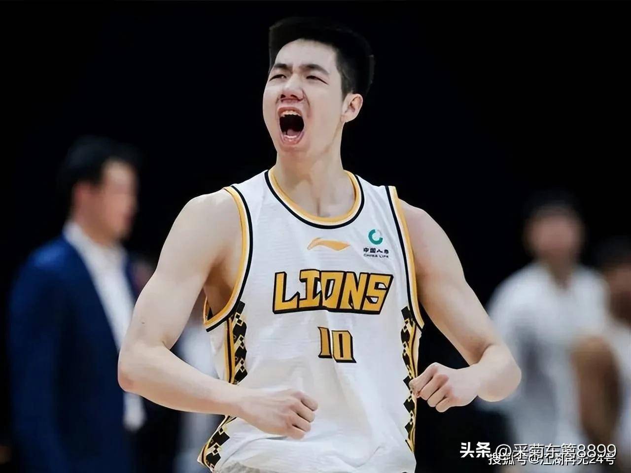 九游欢乐APP：凯尔特人队防守核心：格林能否在新球队成为防守领袖？的简单介绍