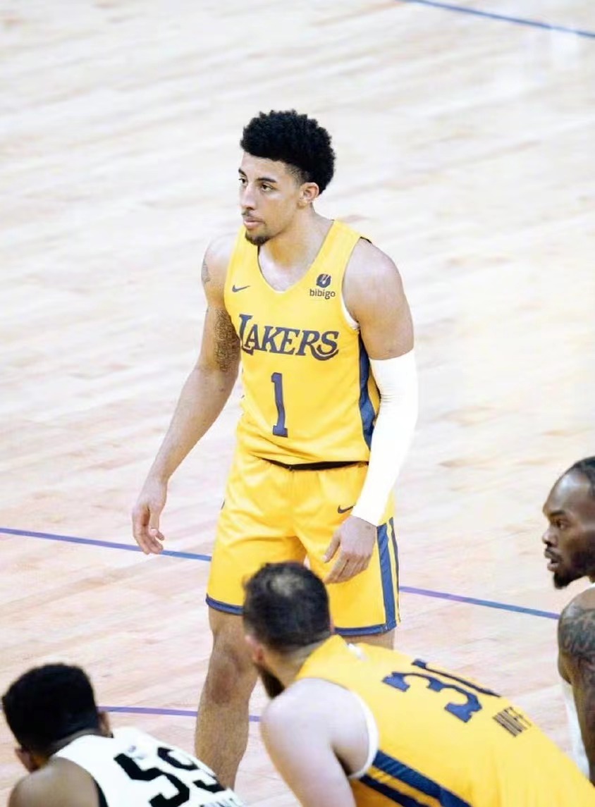 九游欢乐APP：NBA球星纪录片：讲述皮蓬的二当家生涯的简单介绍