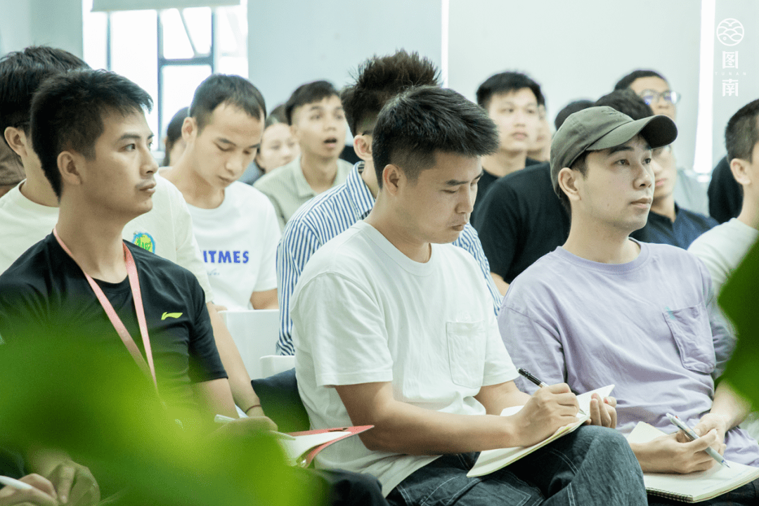 九游欢乐平台：青少年篮球培训：规范管理，健康成长的简单介绍