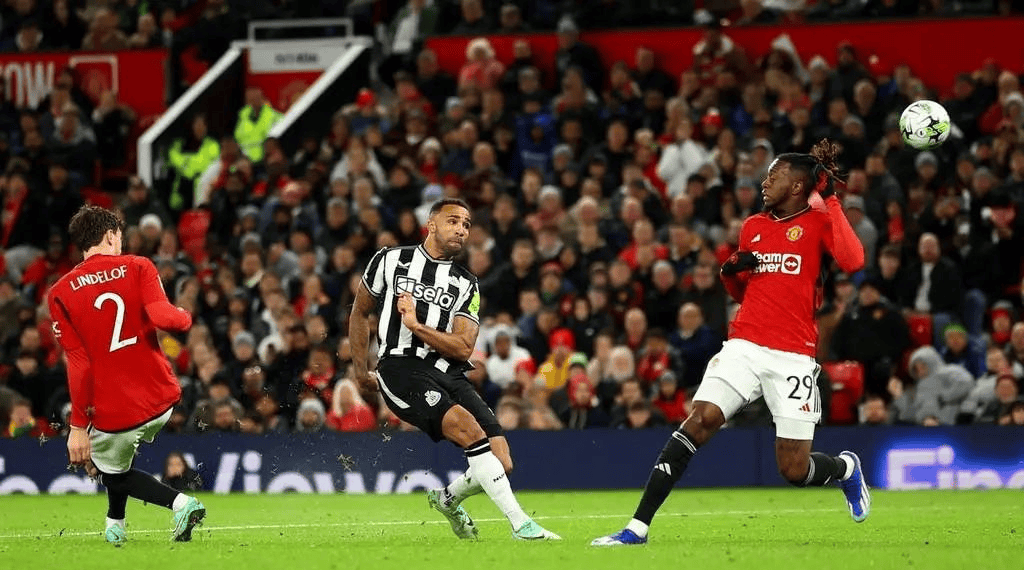 包含九游欢乐首站:英超纽卡斯尔的战术革新与赛季目标的词条 包含九游欢乐首站:英超纽卡斯尔的战术革新与赛季目标的词条